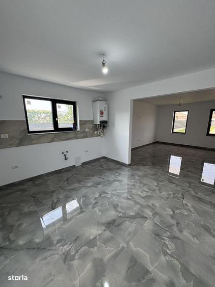 Vand Casa noua in Cordun - 7