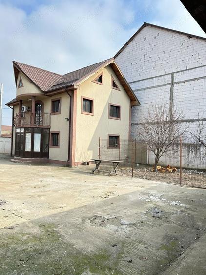 Vila cosoveni 12 km de Craiova parter+etaj - 1