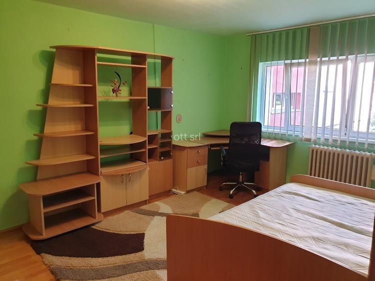 Persoana fizica vand apartament 3 camere Zorilor Persoana fizica vand apartament 3 camere Zorilor