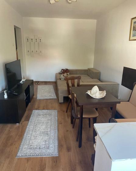 Garsoniera decomandata de inchiriat zona Trocadero - 6