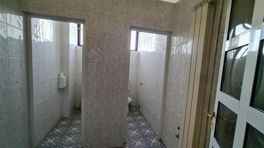 Spatiu show room, 1500 mp , parcare , Calea Lugojului - 8