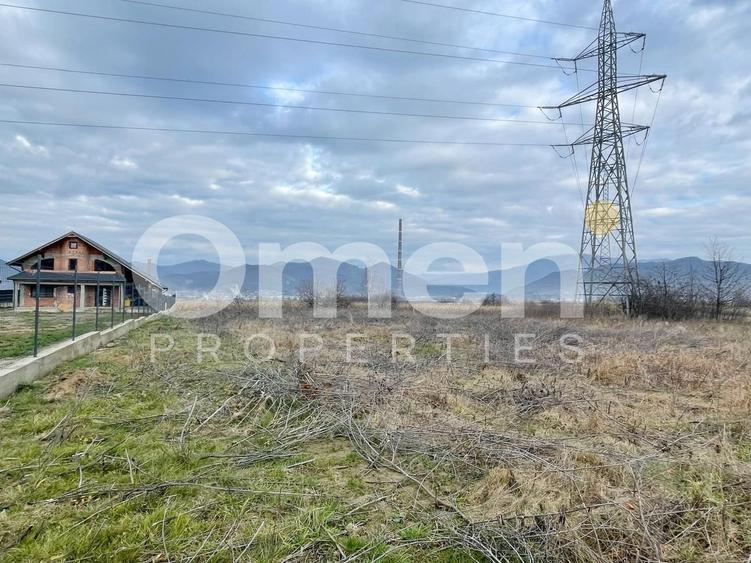 De vânzare teren-intravilan- 17 ARI-LOC SUPERB DE CASĂ - 1