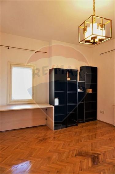 Casa/vila 7 camere de inchiriat in Bucuresti, Bucurestii Noi - 32