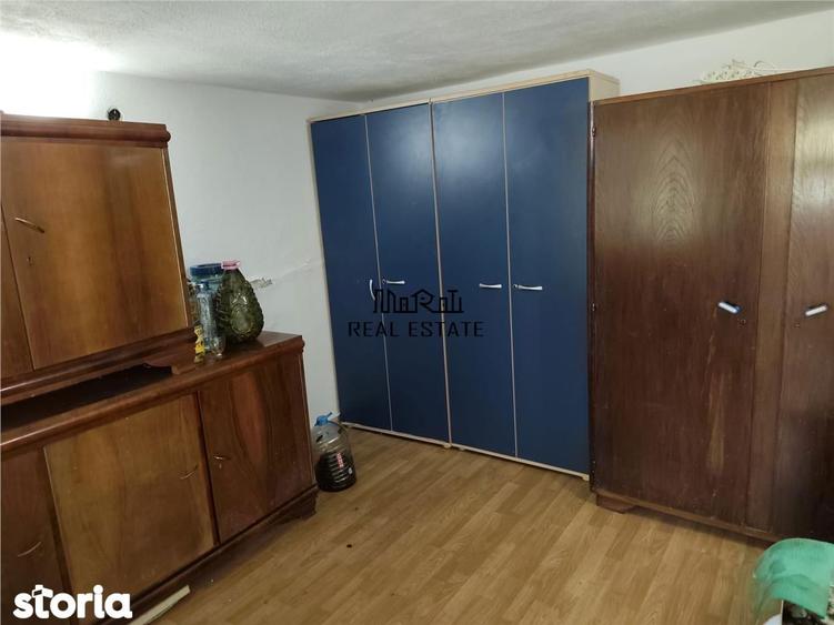 Proprietate spatioasa de vanzare in Gaesti, Dambovita - ideala pentru - 14