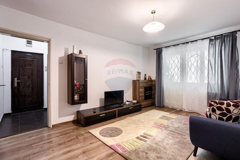 Apartament cu 2 camere de închiriat, etajul 2, Calea Romanilor - 2