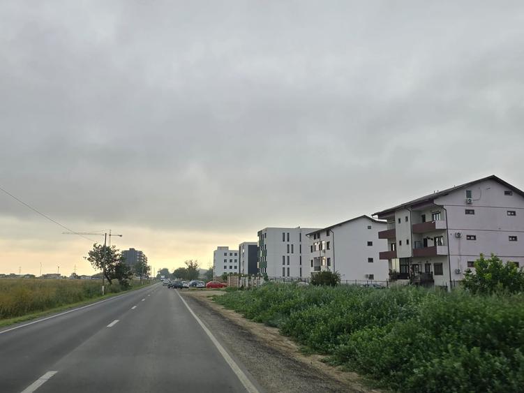 Teren Construcții intravilan de 770 mp, în Lazu