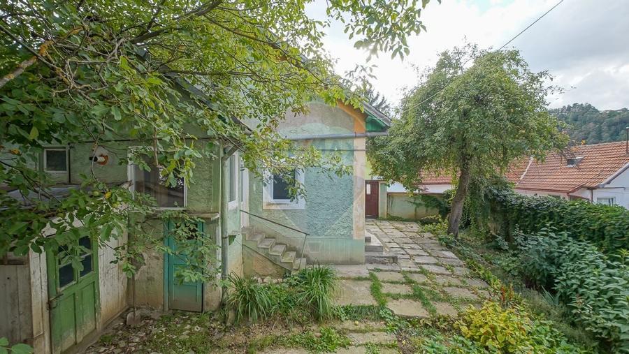Casă săsească de renovat, cu teren, Șcheii Brașovului - 1