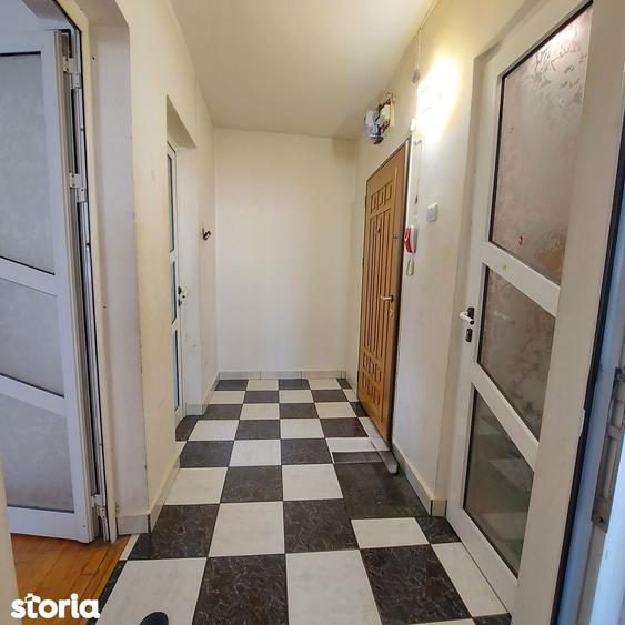 Bld Basarabia- str Bucovina- parc IOR- etaj 4/4 - 12