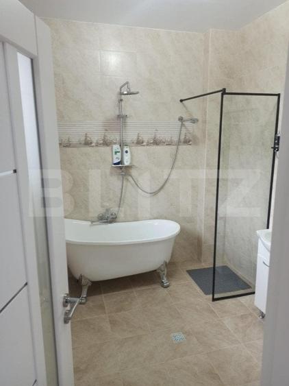 Doua Case + 2 Spatii Comerciale, 440 mp Utili – pe Str. Libertatii! - 3