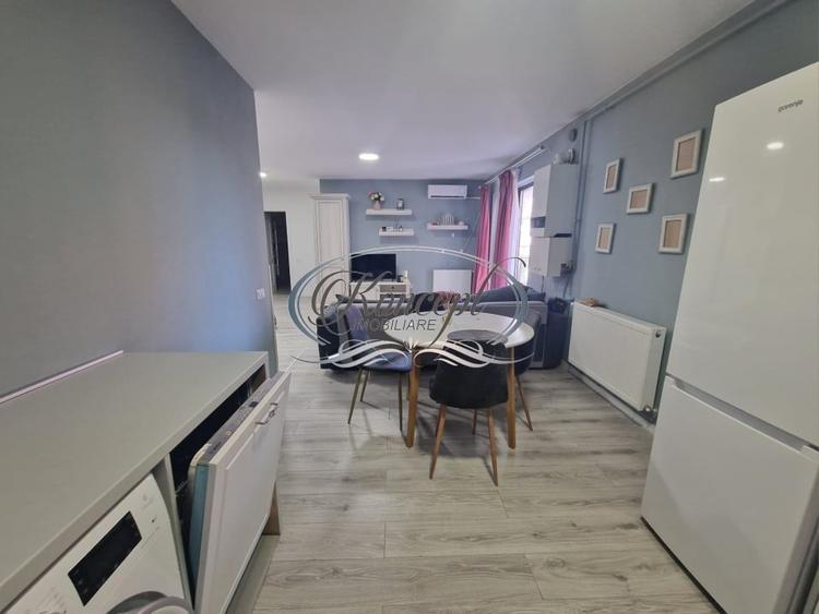 Apartament cu 2 camere semidecomandat, mobilat în Iris