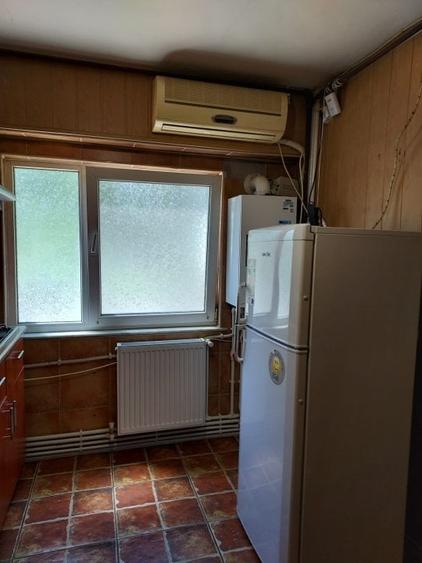 Apartament cu 2 camere decomandat în Brotăcei