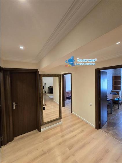 Apartament cu 4 camere decomandat, mobilat în Berceni