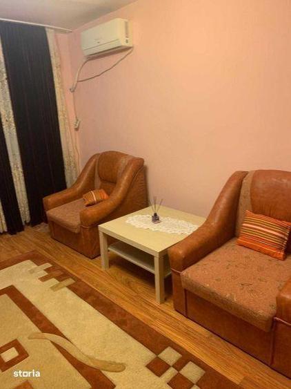 Apartament cu 3 camere decomandat în Balta Albă