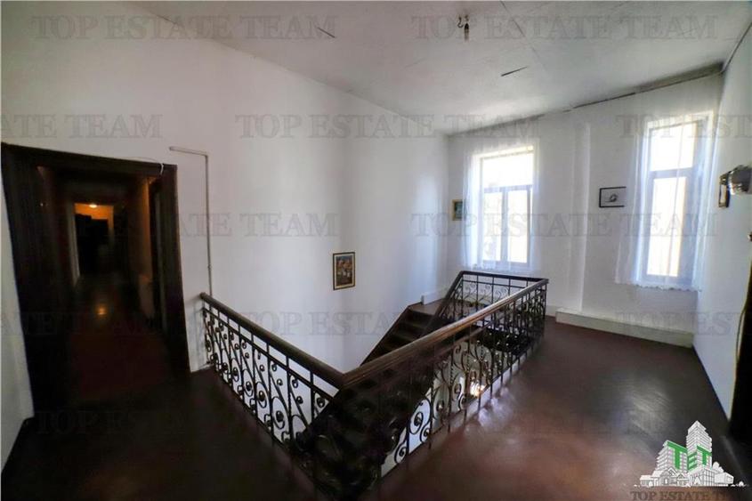 Apartament cu 4 camere decomandat, mobilat în Kogălniceanu