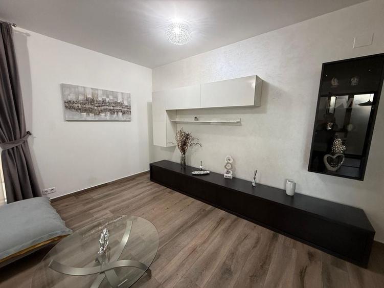 Apartament cu 2 camere decomandat în Ultracentral