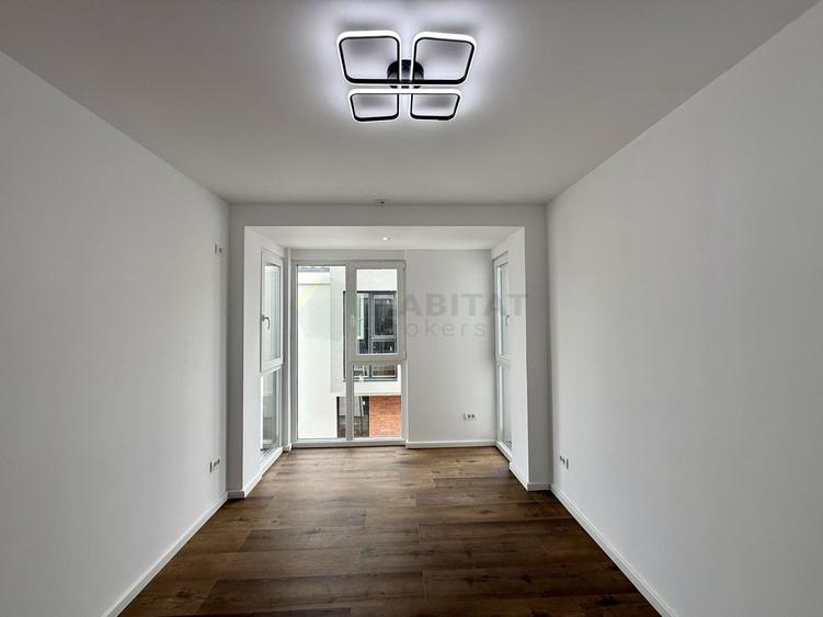 Duplex cu 4 camere cu Canalizare în Tunari