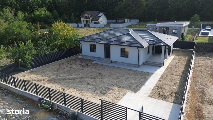 Casă cu 4 camere cu Teren 600 Mp în Central