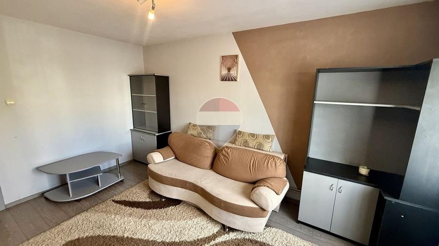 Apartament cu 2 camere semidecomandat, mobilat în Ultracentral