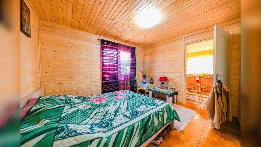 Casă cu 2 camere cu Garaj în Tioltiur