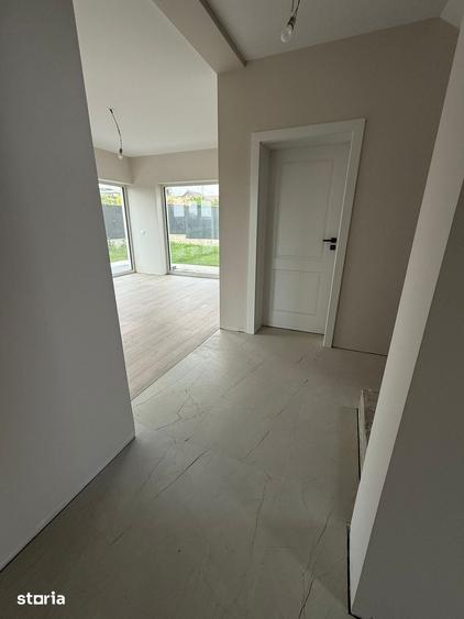 Casă cu 4 camere cu Teren 420 Mp în Cug