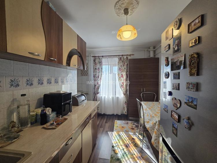 Apartament cu 2 camere decomandat, mobilat în Mihai Bravu