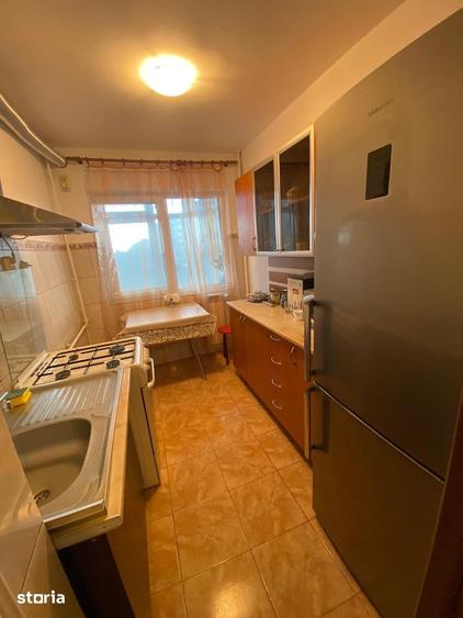Apartament cu 2 camere decomandat în Micro 6