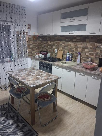 Apartament cu 2 camere semidecomandat în Cezar Petrescu
