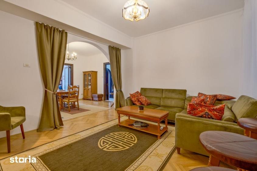 Apartament cu 5 camere în Eminescu