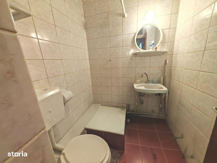 Apartament cu 4 camere decomandat în Rahova