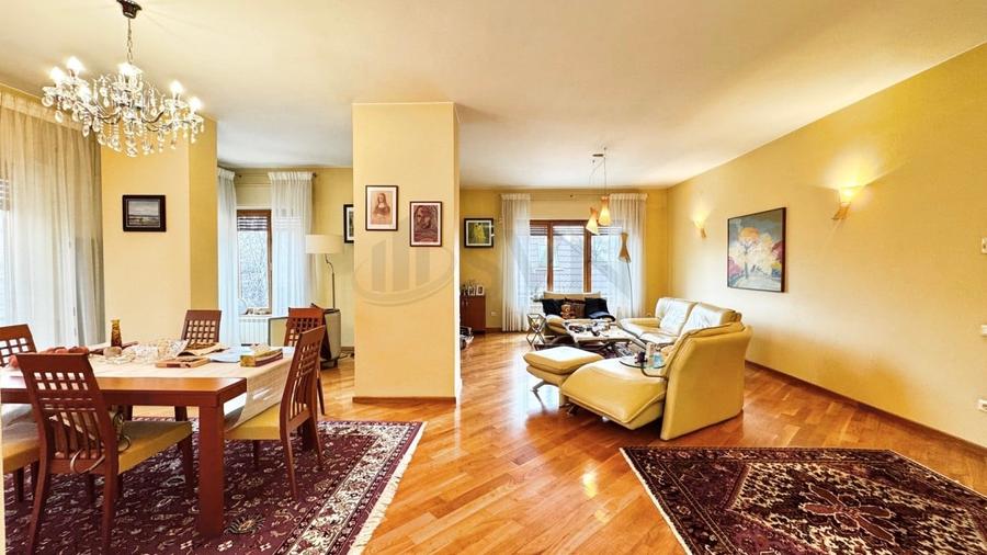 REA0123759 Capitale de vanzare 2 Apartamente plus Pod - 3