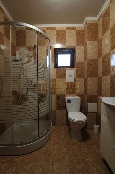 8 incaperi, 2 bai, centrala proprie, 3 locuri de parcare; Lipovei. - 26