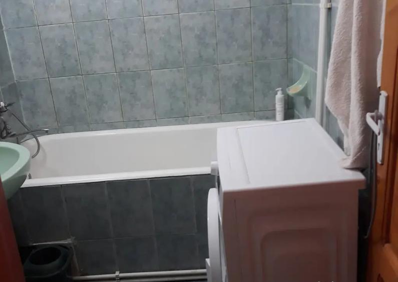 Vand apartament 2 camere decomandat - 3