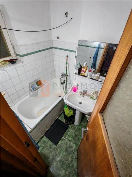 EXCLUSIVITATE! Apartament 3 camere cf 1 decomandat zona Micro 14 - 6