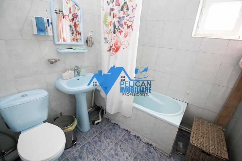 E3, decomandat, 3 camere, renovat complet - 8