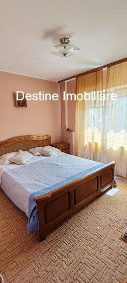Apartament  3 camere de vanzare nedecomandat - 7