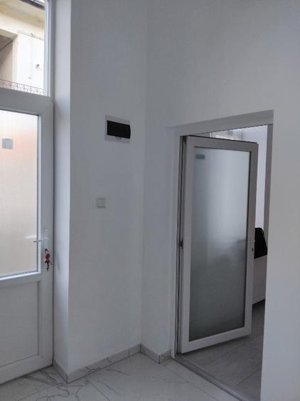  Spațiu Birouri/Cabinet / B-dul Revoluției | Etaj 1 | Parcare inclusa - 3