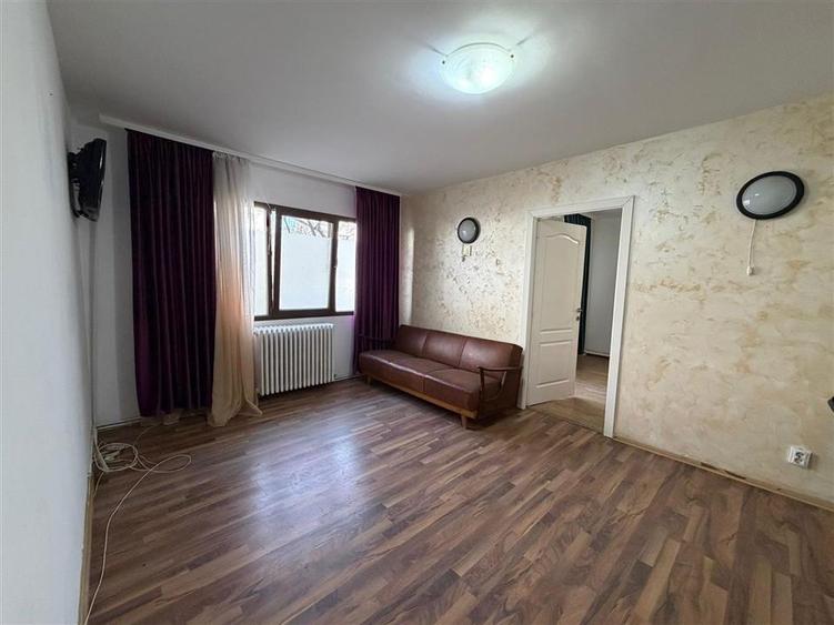 Apartament 2 camere Podu Ros - Socola - 1