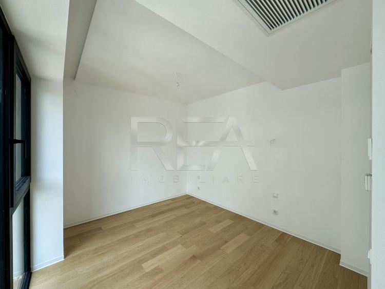 Studio Dublu mobilat si utilat in One Lake Club - 5