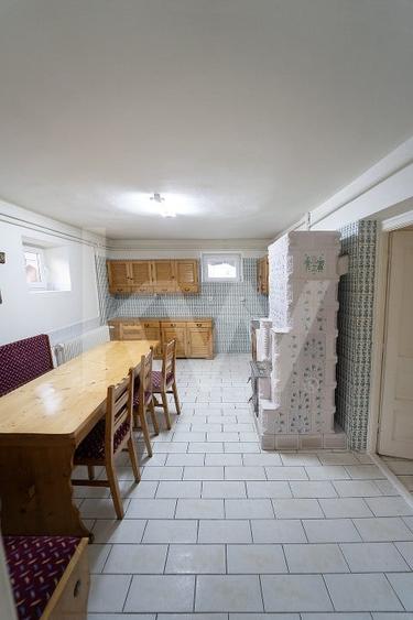 Proprietate de Vanzare: Ideala pentru Pensiune, Azil, Gradinita sau Afterschool - 30