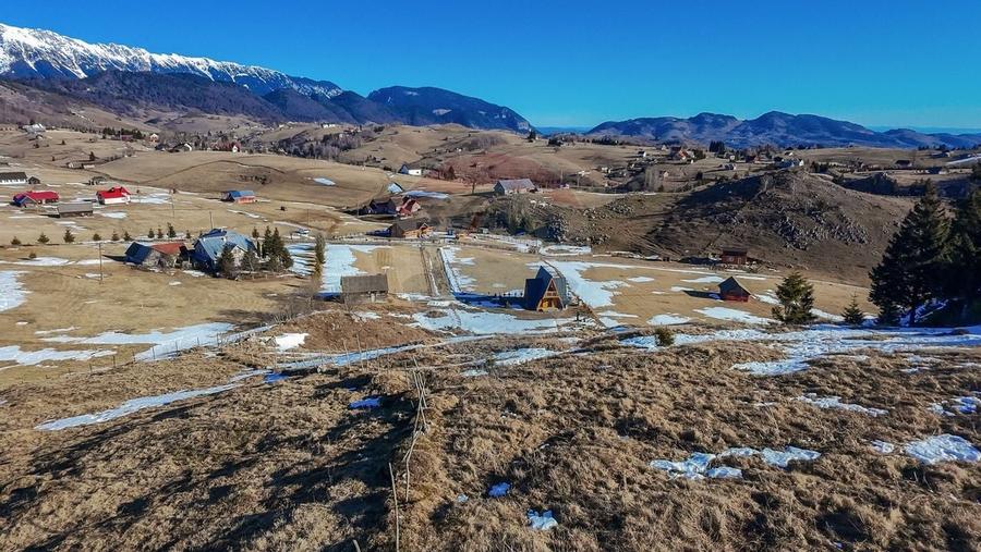 Comision 0%| Teren intravilan Sirnea 3756 mp| Priveliste superba - 2