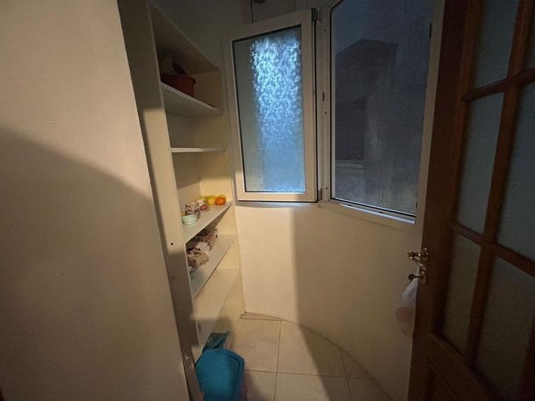 3 Camere Ultracentral 2 minute de Metrou Univestitate - 13