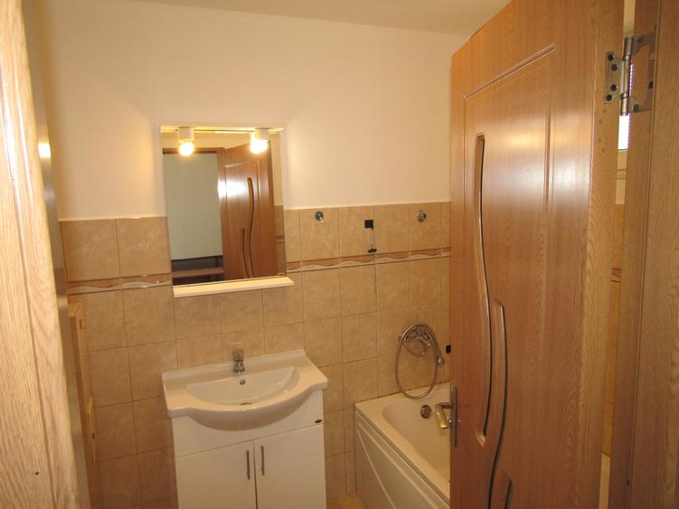 De închiriat apartament 2 camere + living | Sibiu, zona Cedonia, str. Roșiorilor - 10