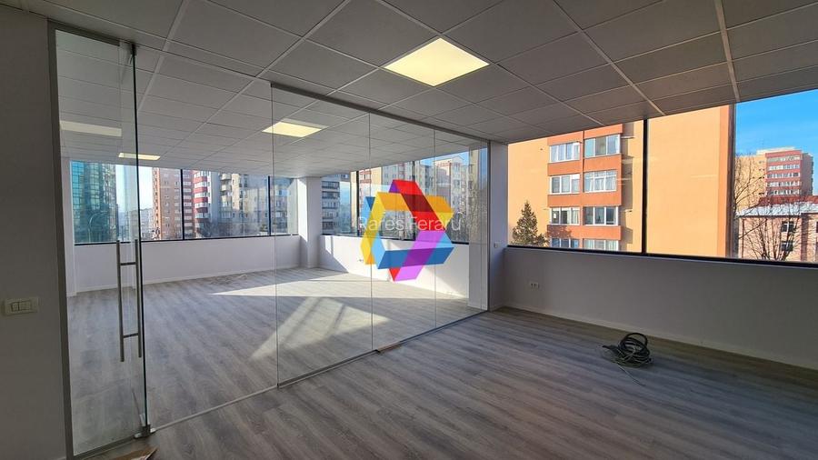 Cladire mixta - 1860 mp cu chiriasi