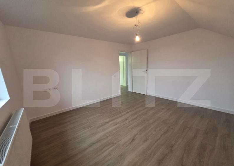 Casa de vanzare, 150 mp, zona Est - 17