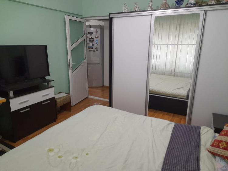 Apartament 2 camere renovat bloc cu lift si loc de parcare - 4