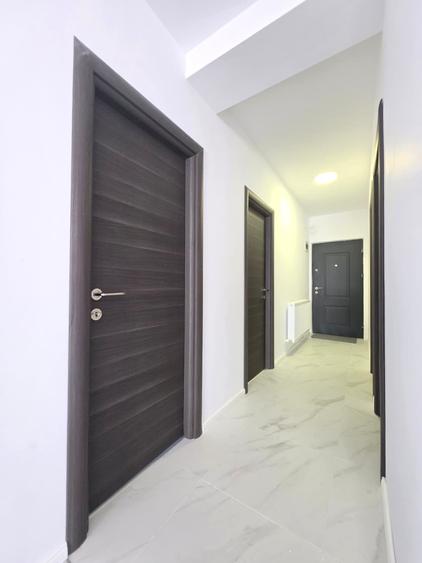 Apartament cu 3 camere semidecomandat în Giurgiului