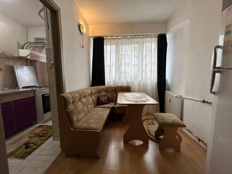 Garsoniera Titan Bloc 1984 Reabilitat 12 Min Metrou Titan - 4