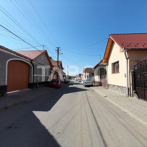 Teren 2400 mp cu deschidere 18 m in Orlat oportunitate investitii - 1