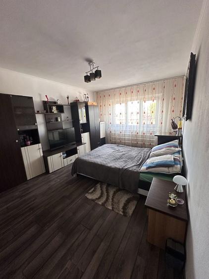 Apartament de vanzare - 1