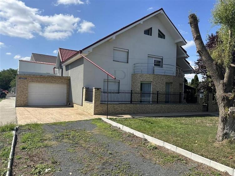 Casa individuala - teren 1000 mp - garaj - 2